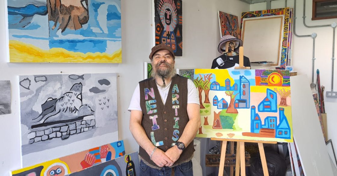 Neil Thomas and paintings