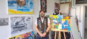 Neil Thomas and paintings