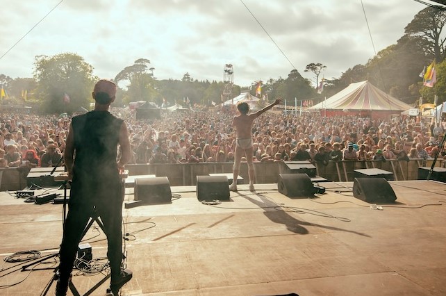 Headluv and Passman stage photo